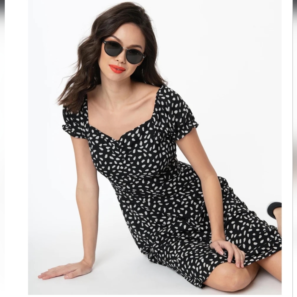 Unique Vintage 1940s Spotted Midi Dress